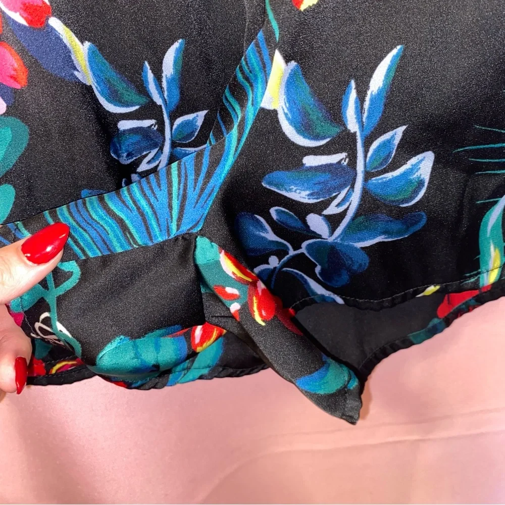 Tropical Print Silky Shorts Satin Flowy Stars Above Pajama PJ’s Target Medium M - Picture 6 of 9